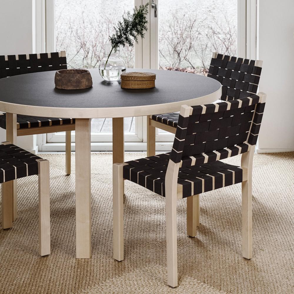 chair611-alvarAalto-artek-grao03